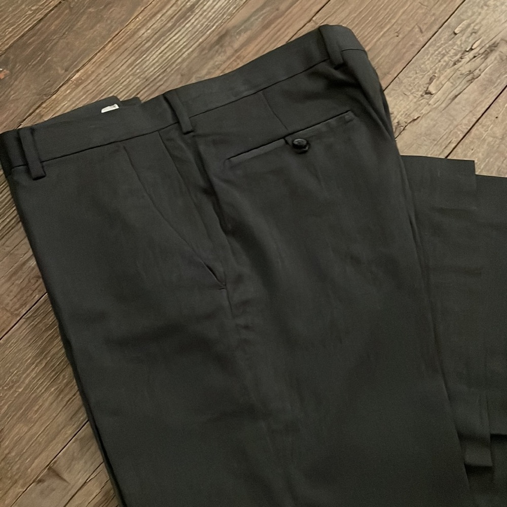 Dark grey dress slacks. Tailored slim fit, waist 34, inseam 32 - Picture 2 of 3